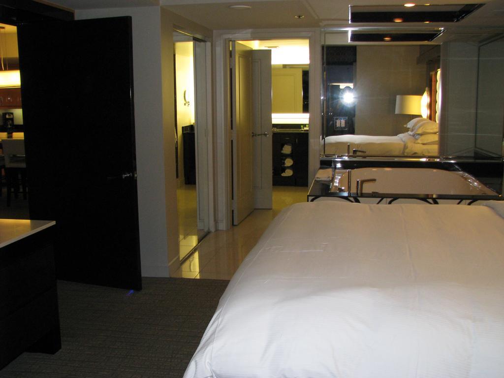 Suites At Elara Las Vegas Center Strip-No Resort Fees Bagian luar foto