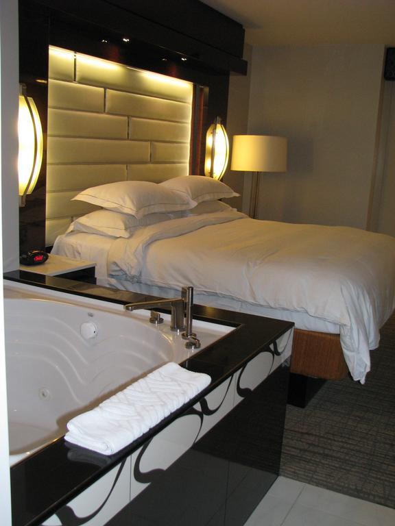 Suites At Elara Las Vegas Center Strip-No Resort Fees Bagian luar foto